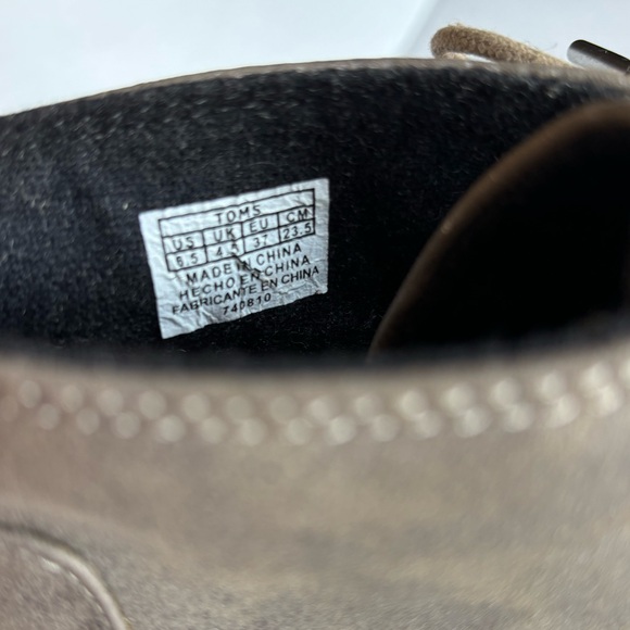 NWOT TOMS Desert Gray Metallic Lace-Up Wedge Booties 740810 Shimmer Ankle Boots - Picture 6 of 6